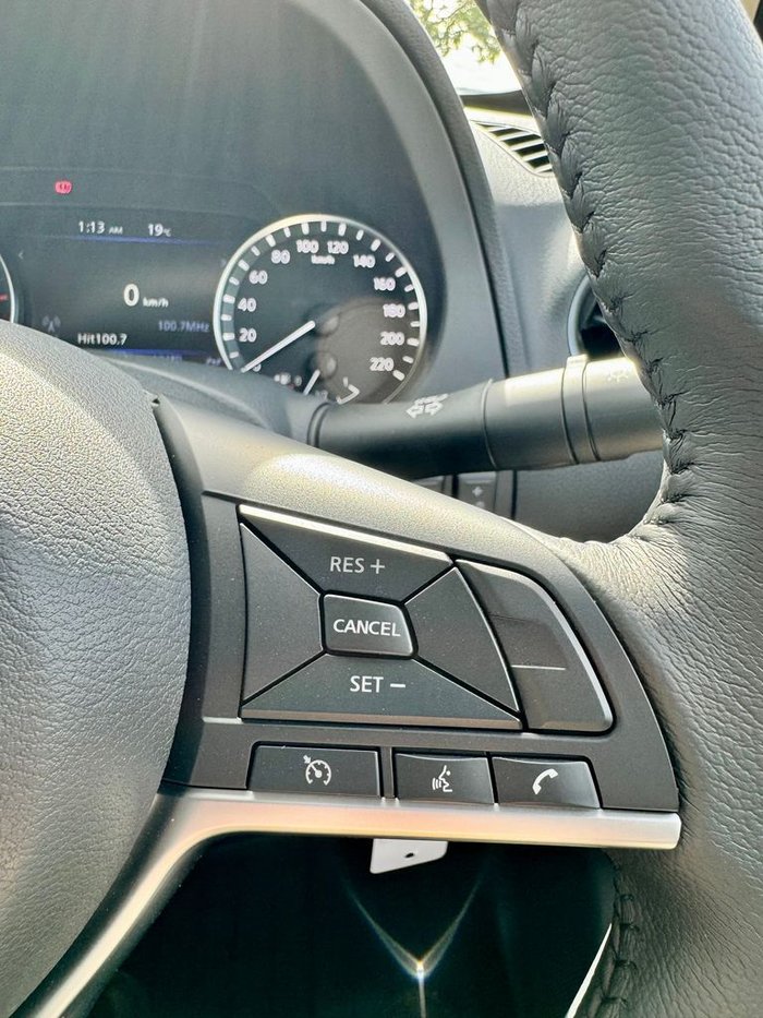 2025 Nissan Navara ST (4x4)