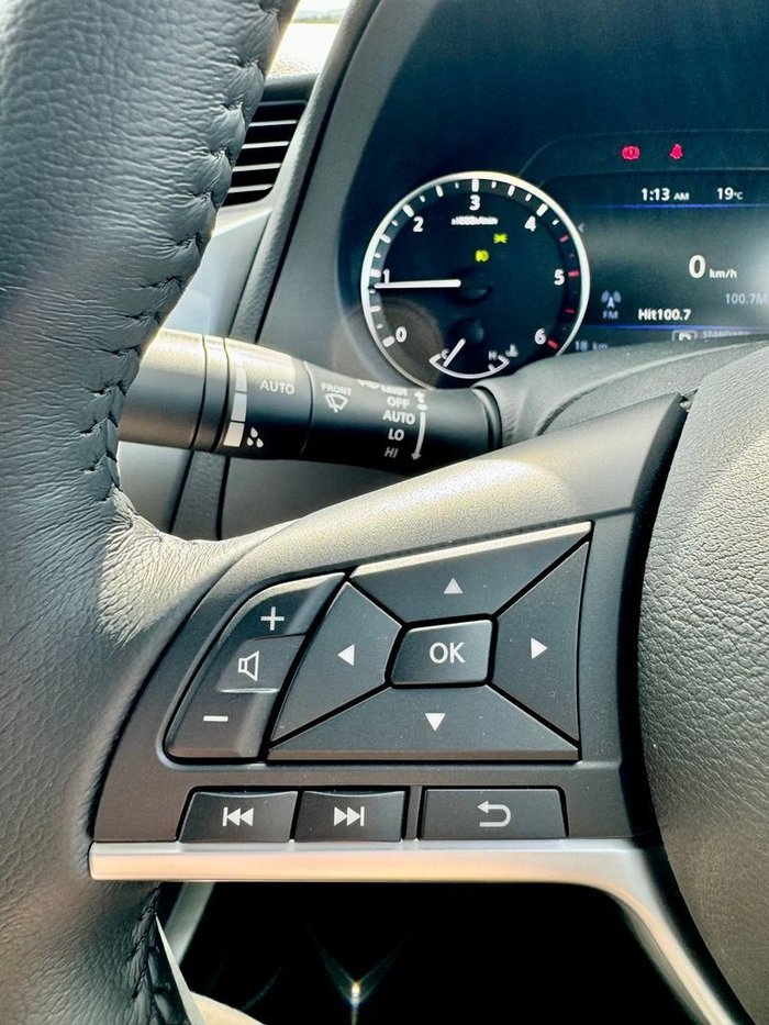 2025 Nissan Navara ST (4x4)