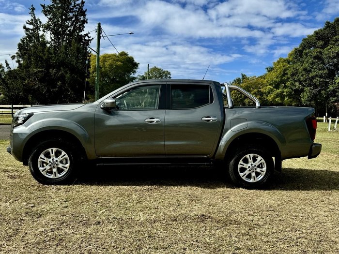 2025 Nissan Navara ST (4x4)