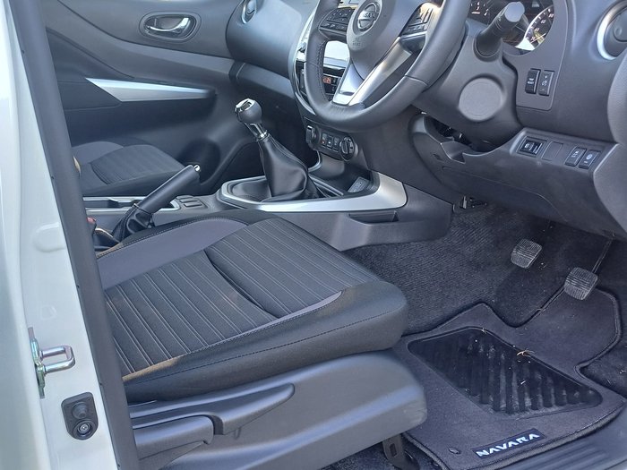 2024 Nissan Navara ST (4x4)