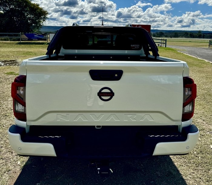 2025 Nissan Navara Pro-4X (4x4)