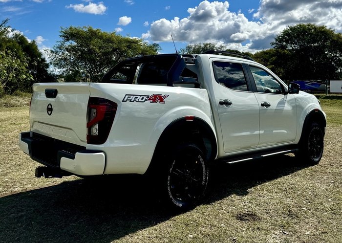 2025 Nissan Navara Pro-4X (4x4)