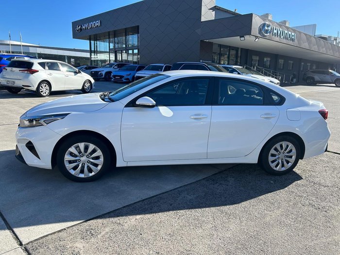 2023 Kia Cerato S