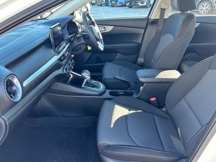 2023 Kia Cerato S