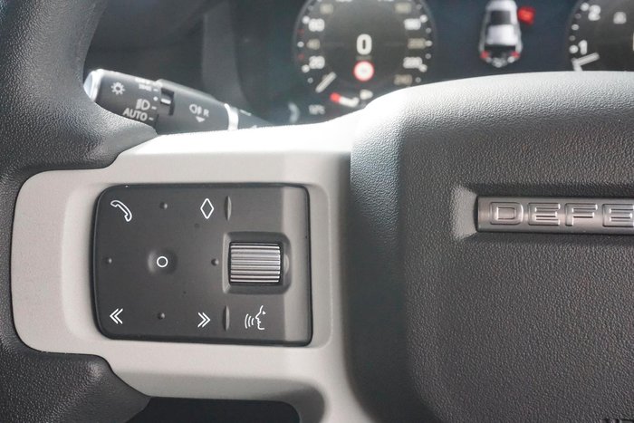 2023 Land Rover Defender 110 P300