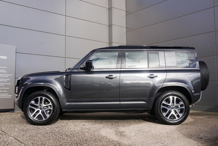 2023 Land Rover Defender 110 P300