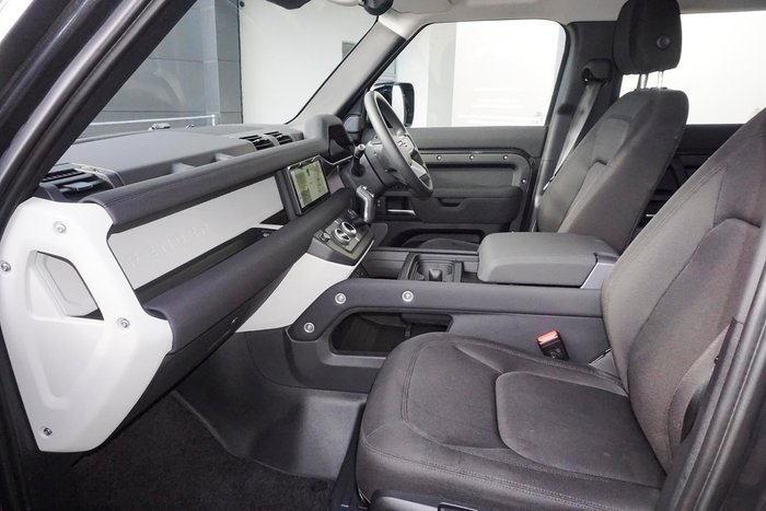 2023 Land Rover Defender 110 P300
