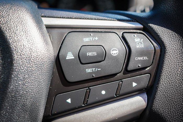 2021 Isuzu D-MAX LS-M