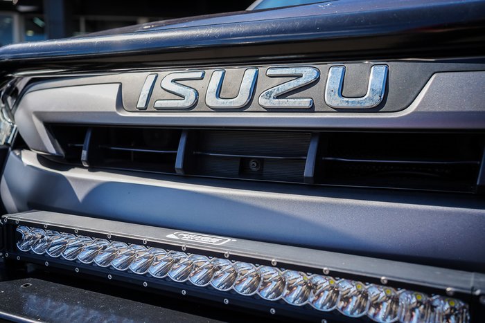 2021 Isuzu D-MAX LS-M