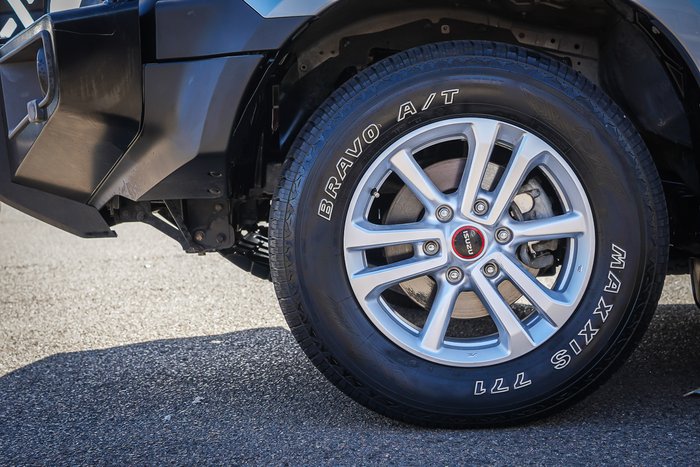2021 Isuzu D-MAX LS-M
