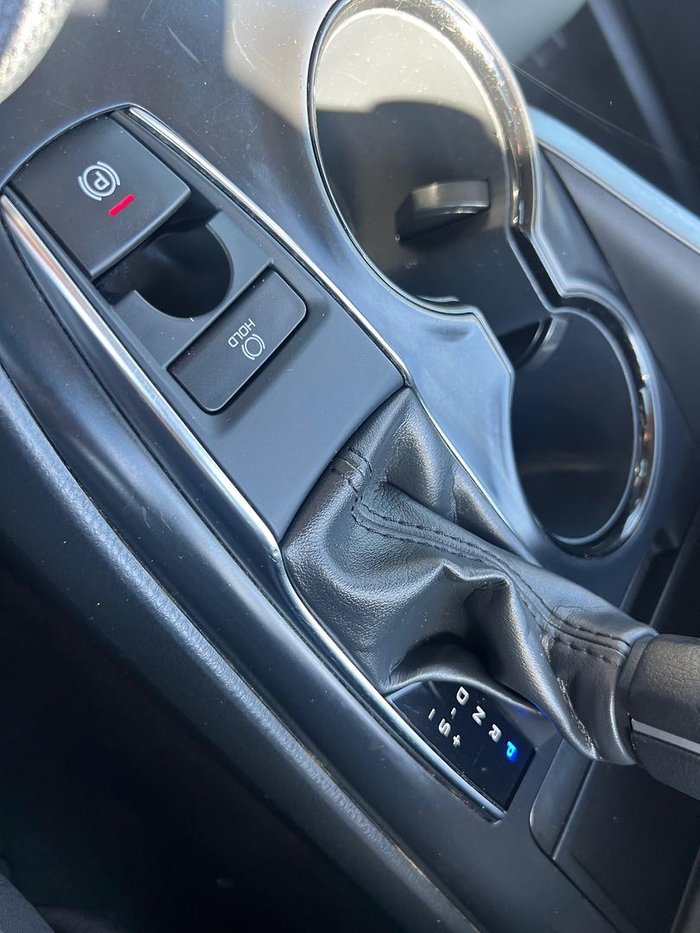 2020 Toyota Camry Ascent Sport