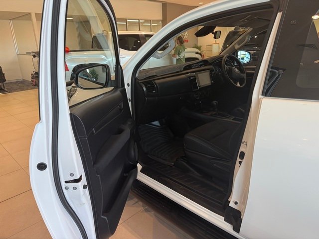 2022 Toyota Hilux 4x4 2.8L DSL E/C/C 6AT SR