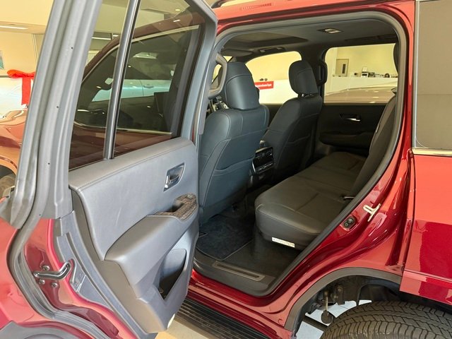 2024 Toyota LANDCRUISER LC300 3.3L V6 DSL VX 7 Seats