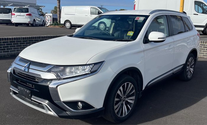 2021 Mitsubishi Outlander LS