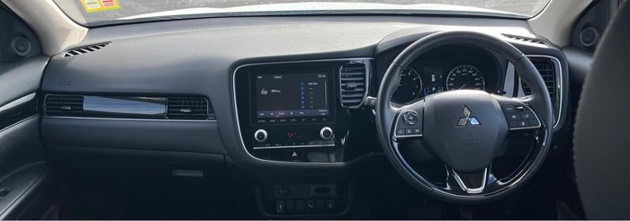 2021 Mitsubishi Outlander LS