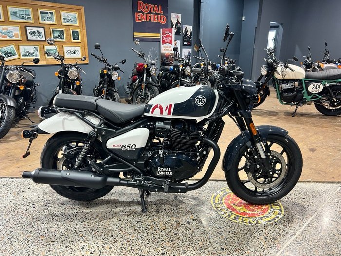 2025 Royal Enfield SHOTGUN 650 WHITE