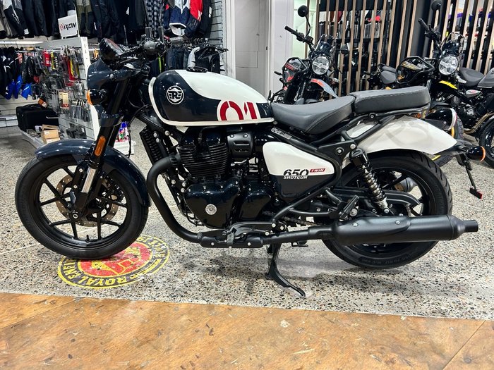 2025 Royal Enfield SHOTGUN 650 WHITE