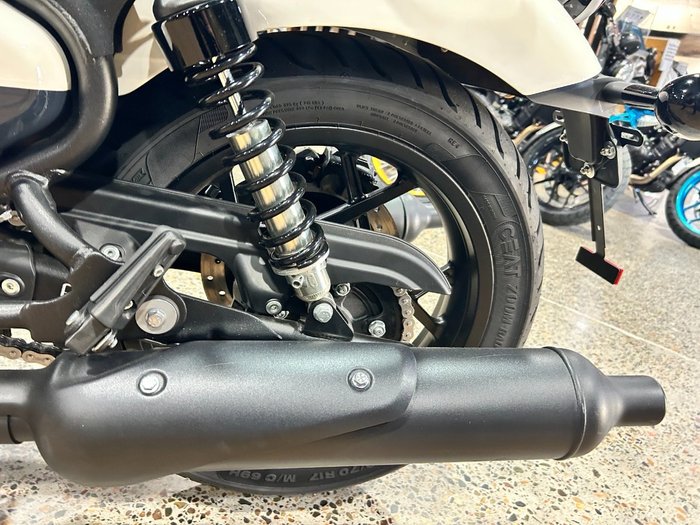 2025 Royal Enfield SHOTGUN 650 WHITE