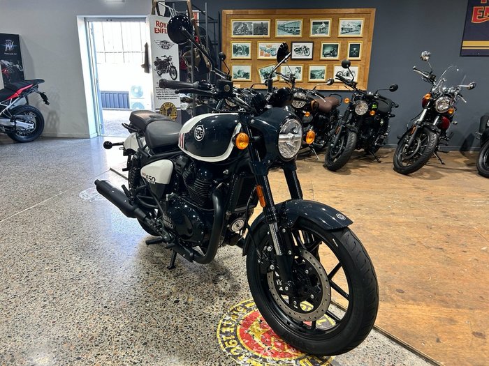 2025 Royal Enfield SHOTGUN 650 WHITE