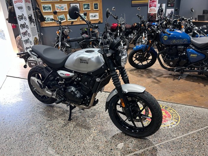 2025 Royal Enfield GUERILLA 450 SILVER