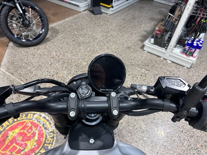 2025 Royal Enfield GUERILLA 450 SILVER