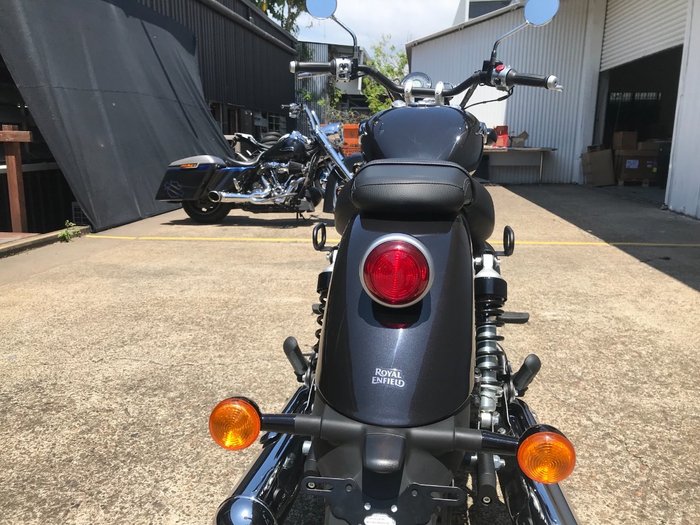2025 Royal Enfield SUPER METEOR 650 Black