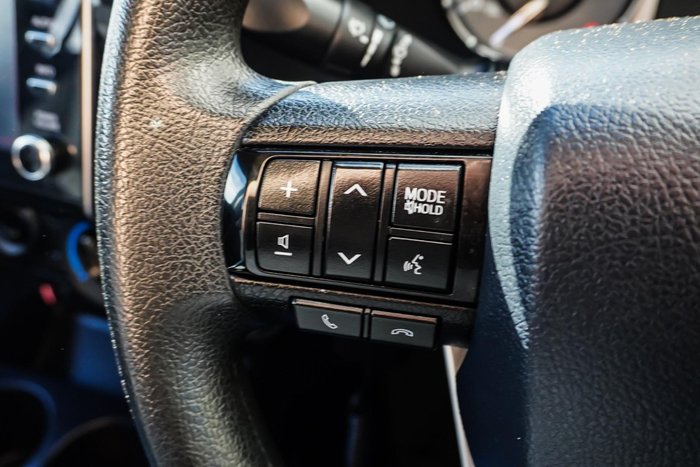2022 Toyota Hilux SR