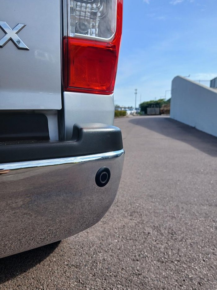 2019 Nissan Navara ST-X