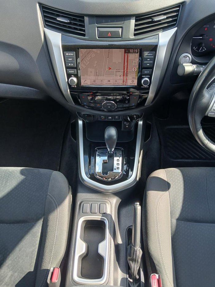 2019 Nissan Navara ST-X
