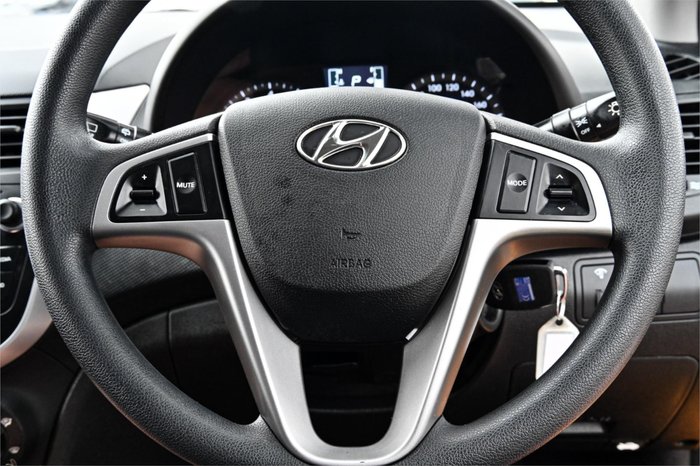 2016 Hyundai Accent Active