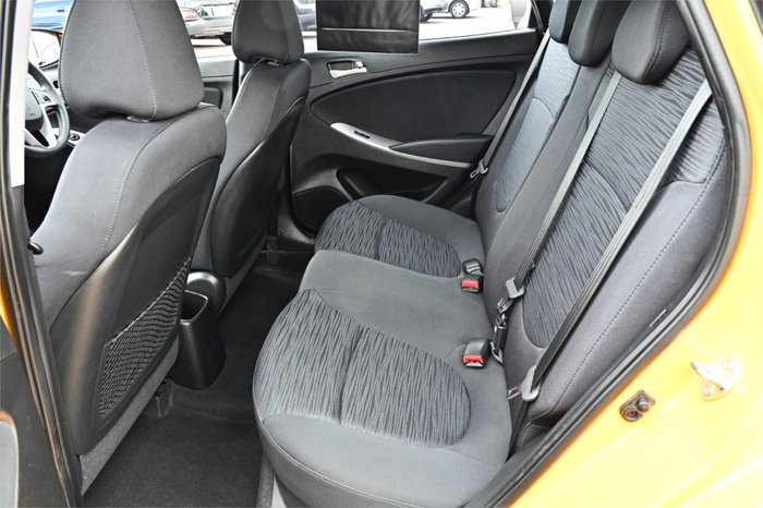 2016 Hyundai Accent Active