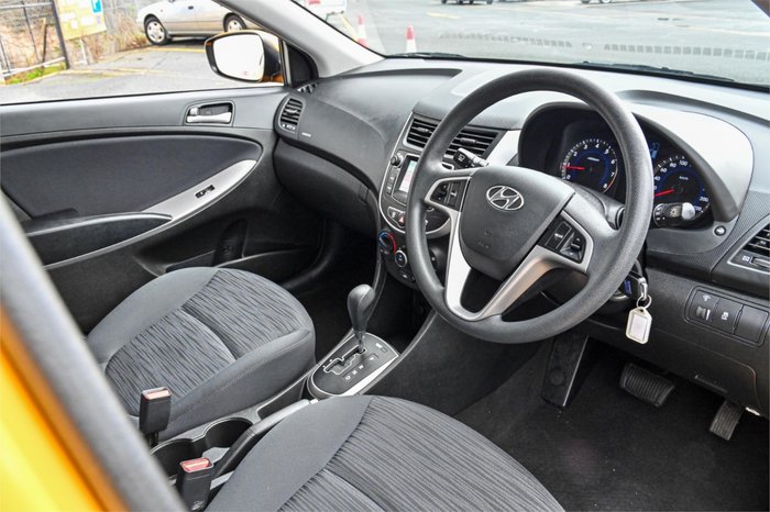 2016 Hyundai Accent Active