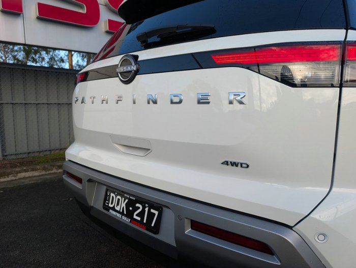 2023 Nissan PATHFINDER TI-L