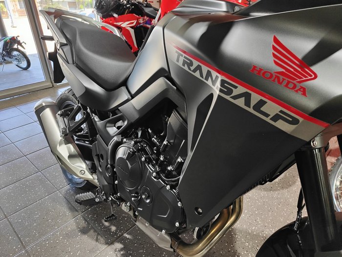 2024 HONDA XL750 TRANSALP DUAL PURPOSE BLACK
