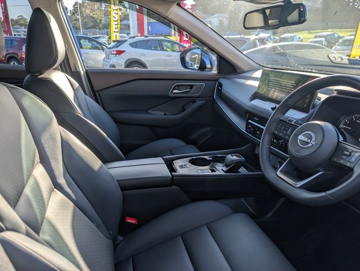 2024 Nissan X-TRAIL ST-L