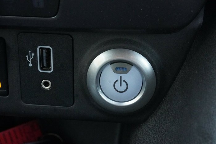 2022 Nissan LEAF 