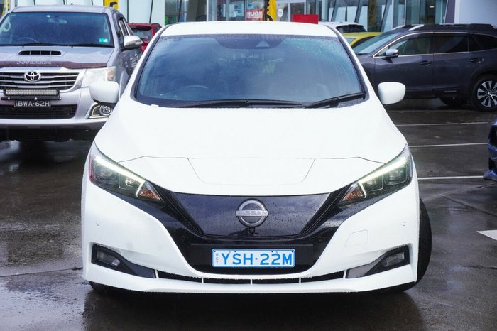 2022 Nissan LEAF 