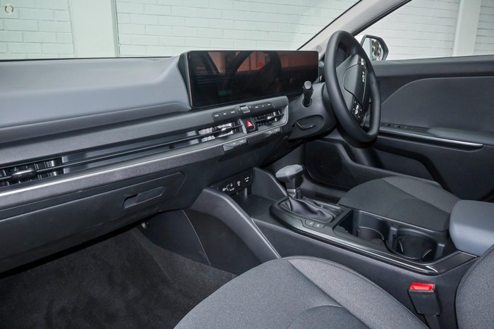 2025 Kia K4 S