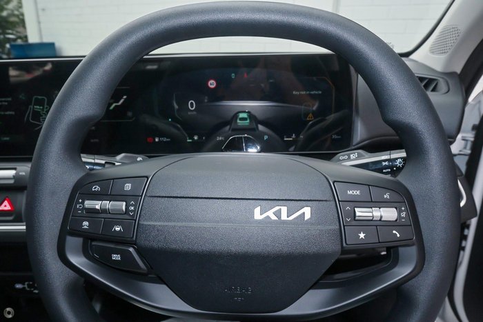 2025 Kia K4 S