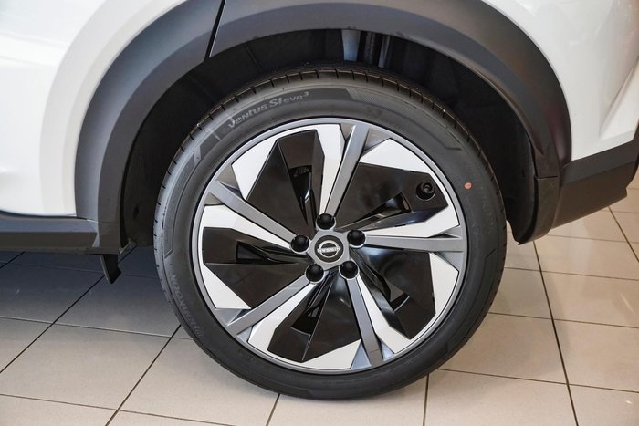 2025 Nissan JUKE ST-L