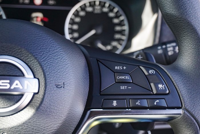 2025 Nissan JUKE ST+