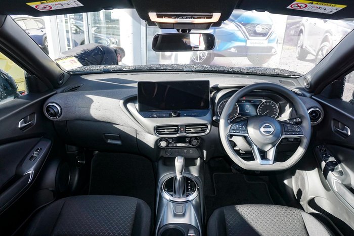 2025 Nissan JUKE ST+