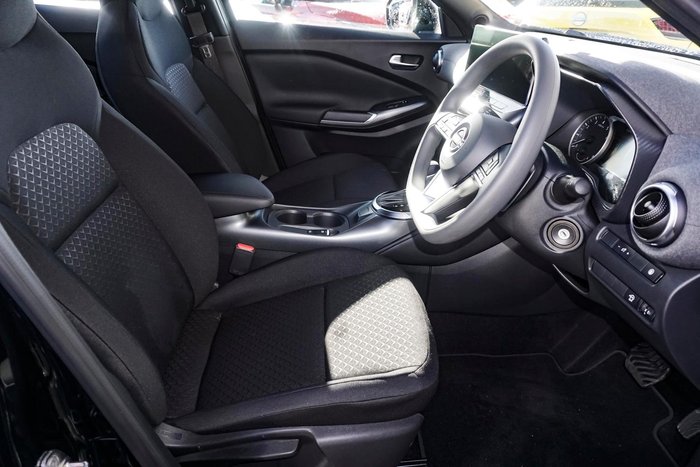 2025 Nissan JUKE ST+