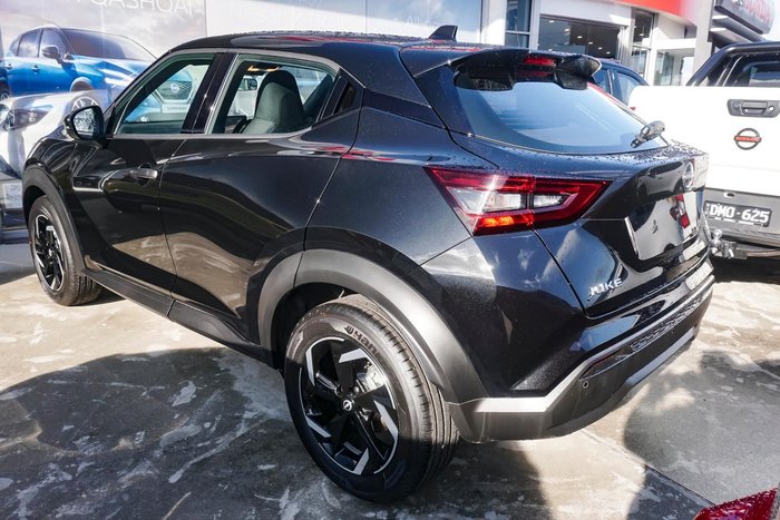 2025 Nissan JUKE ST+