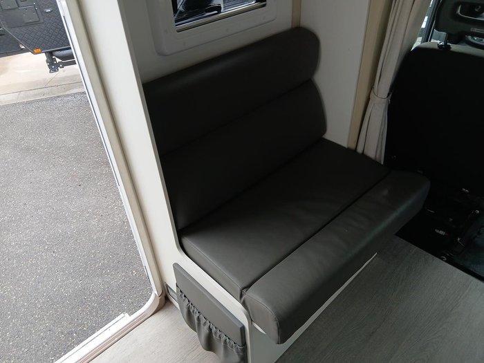 2021 Winnebago Iluka