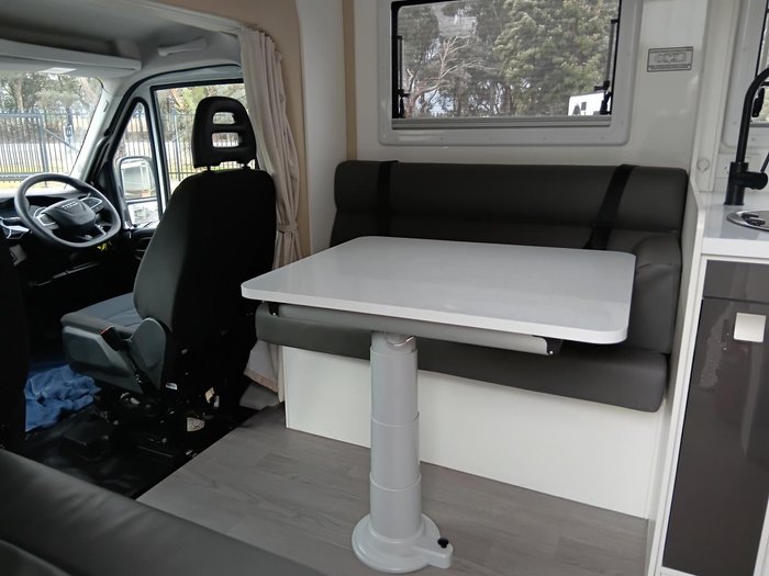 2021 Winnebago Iluka