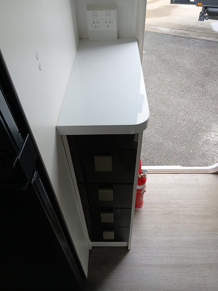 2021 Winnebago Iluka