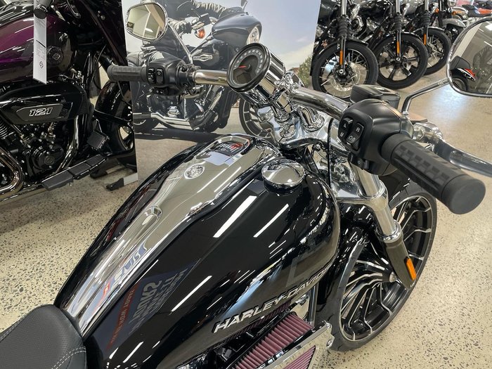 2025 Harley-Davidson Breakout 117 (FXBR) Softail Black