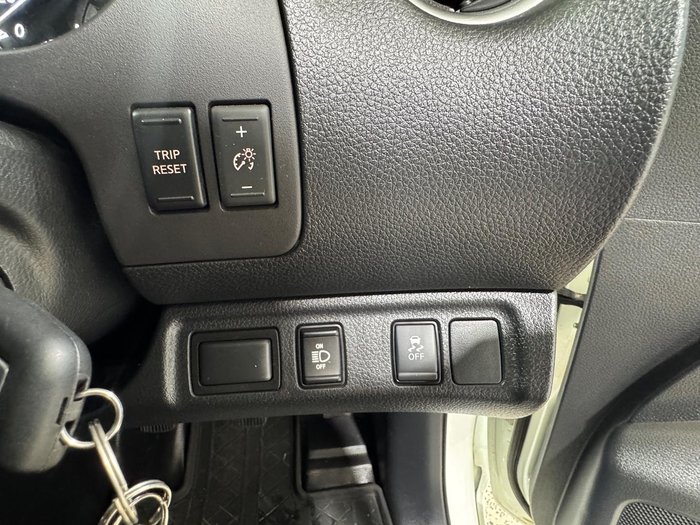 2022 Nissan Navara SL Warrior