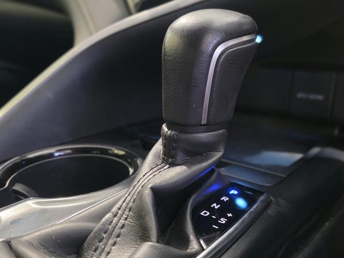 2019 Toyota Camry Ascent Sport AXVH71R Glacier White